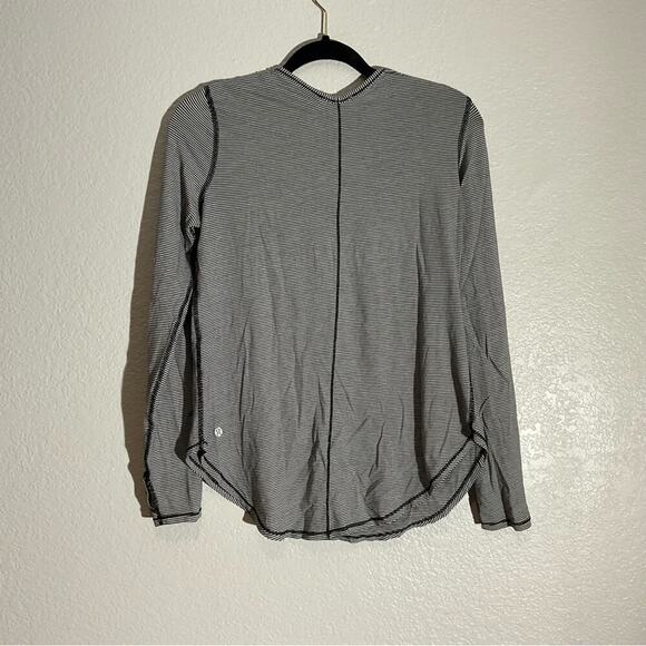 Lululemon Yogini 5 Year Long Sleeve Tee - Picture 6 of 10